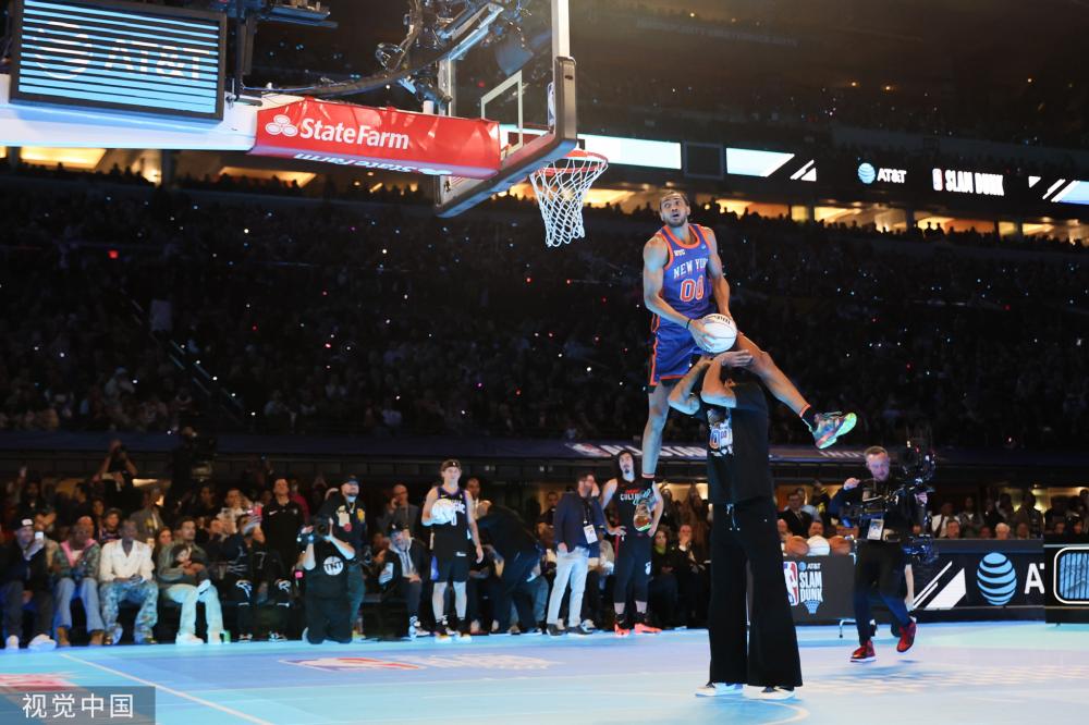 足在十八强 足在十八强