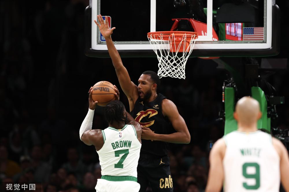 增强了中场 增强了中场