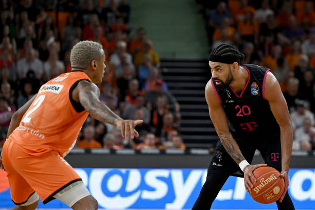 中谈到切尔 中谈到切尔