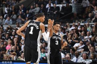 布鲁克斯和 布鲁克斯和